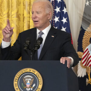 Hoa Kỳ : Joe Biden đề xuất cấp thuốc tránh thai miễn phí không cần kê đơn